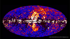 Immagine delle zone centrali della Via Lattea, in raggi gamma. Sopra e sotto il centro si vedono due enormi ampolle, probabilmente testimoni di un passato molto focoso, o di un presente ancora attivo ... La loro origine rimane un mistero ... Crediti: Nasa/DOE/Fermi LAT/D. Finkbeiner et al.