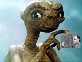 Fig. 1 - E.T., l'ExtraTerreste ... nel riquadro a destra Enrico Fermi