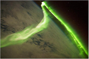 Fig. 5 - Aurora vista dalla stazione spaziale internazionale