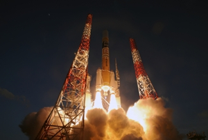Fig. 1 -  Il lancio del satellite ASTRO-H il avvenuto il 17 febbraio 2016.