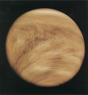 Fig. 1 - L'atmosfera di Venere vista nell'ultravioletto dalla sonda Pioneer Venus Orbiter nel 1979.