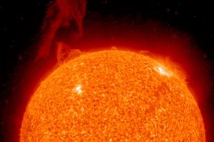 Fig. 1 - Eruzioni solari catturate dal satellite STEREO - APOD del 20 ottobre 2009 - Crediti: STEREO Project, NASA.