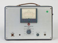 Voltmetro audio RCA WV-73A